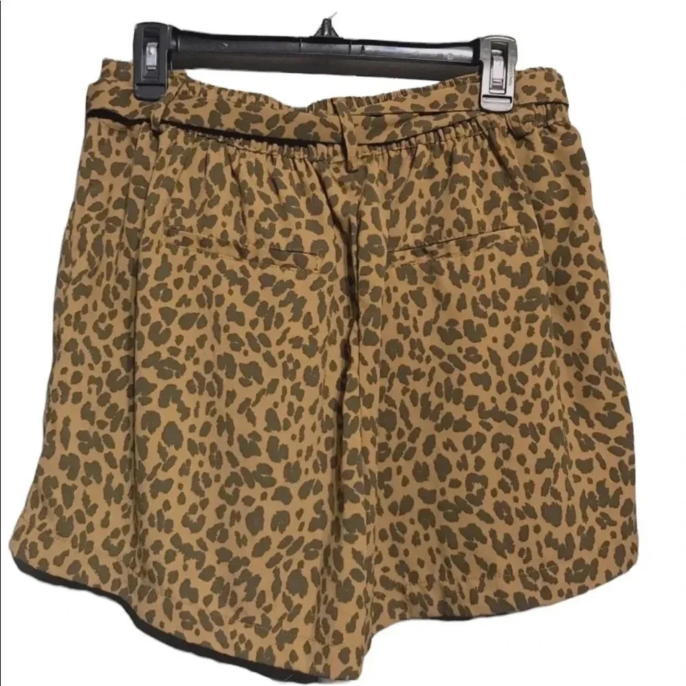 A New Day Tie Waist Animal Print Pocket Shorts 
Size Large - Picture 6 of 9